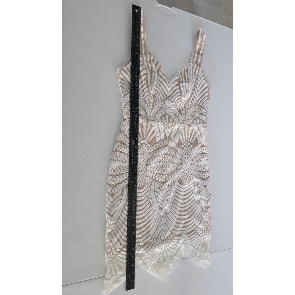 Hello Molly White Lace Overlay Bodycon Mini Dress V Neck Sleeveless Size S US 4 - Picture 12 of 16